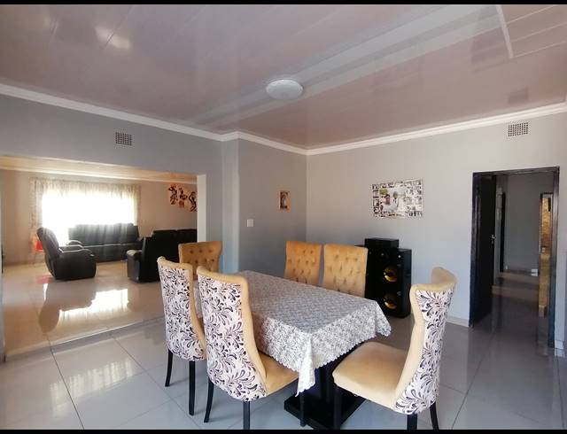 3 BEDROOM FREESTANDING SOLD IN STILFONTEIN EXT 3